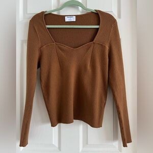 Old Navy Camel Ribbed Knit Top. EUC. Size XL.